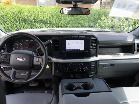 Used 2024 Ford F250 XL w/ XL Chrome Package RWD image 35