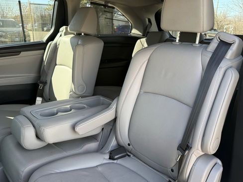Used 2019 Honda Odyssey Touring image 6