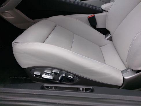 Certified 2025 Porsche 718 Boxster GTS RWD image 26