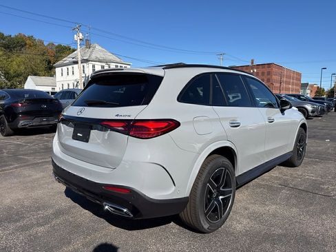 New 2026 Mercedes-Benz GLC 300 4MATIC image 9