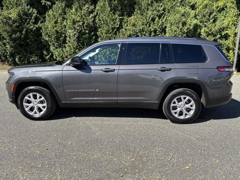 Used 2022 Jeep Grand Cherokee L Limited image 8
