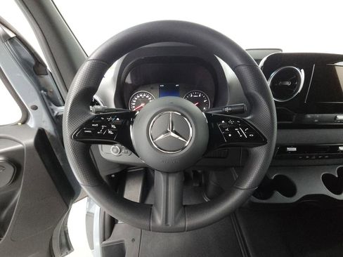 Used 2026 Mercedes-Benz Sprinter 2500 image 11