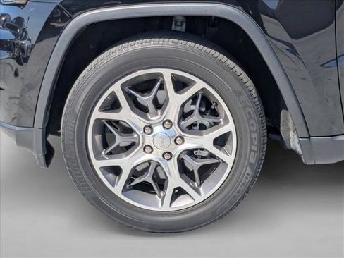 Used 2021 Jeep Grand Cherokee Limited w/ Luxury Group II RWD image 19