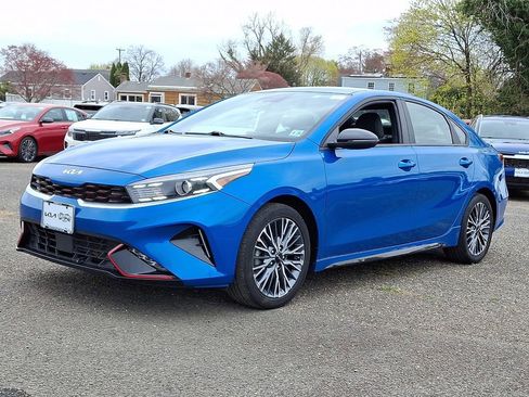 Certified 2023 Kia Forte GT-Line w/ GT-Line Technology Package FWD image 3