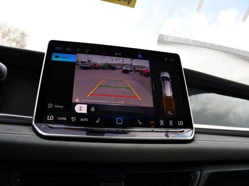 New 2026 Volkswagen Tiguan SE AWD/4WD image 13