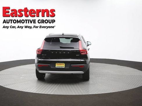 Used 2024 Volvo XC40 B5 Core AWD/4WD image 38