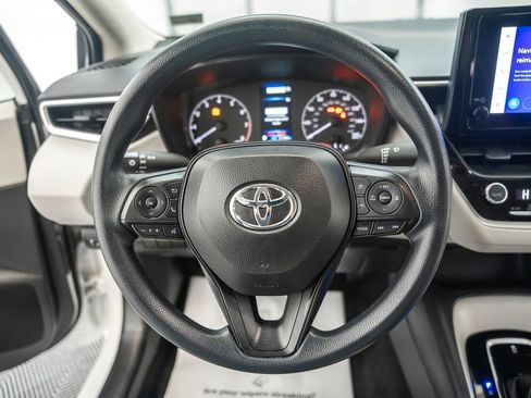 Used 2024 Toyota Corolla LE w/ LE Convenience Package FWD image 28