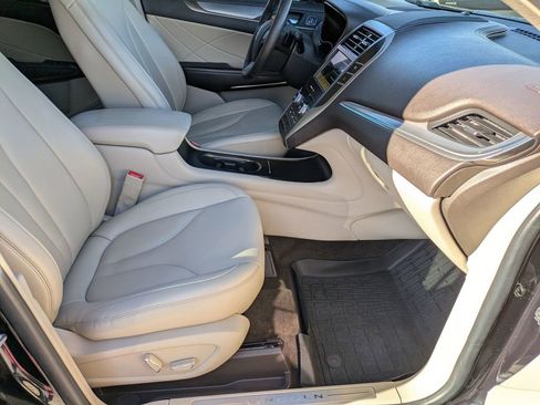 Used 2019 Lincoln MKC Premiere image 30