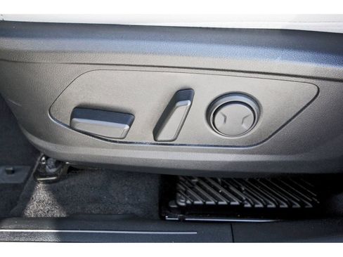 Certified 2025 Hyundai Santa Cruz Limited image 29