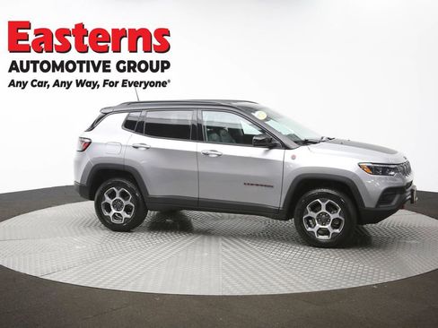 Used 2022 Jeep Compass Trailhawk w/ Trailhawk Elite Group image 51