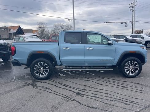 New 2026 GMC Canyon Denali image 6