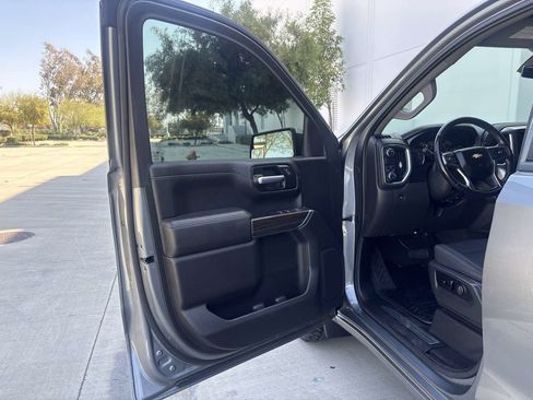 Used 2021 Chevrolet Silverado 1500 LT RWD image 18