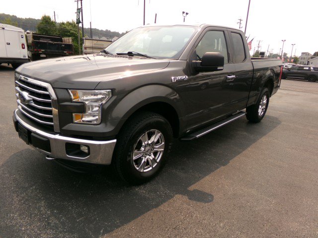 Used 2015 Ford F150 XLT w/ Equipment Group 302A Luxury AWD/4WD image 3