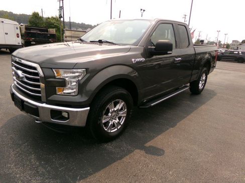 Used 2015 Ford F150 XLT w/ Equipment Group 302A Luxury AWD/4WD image 3