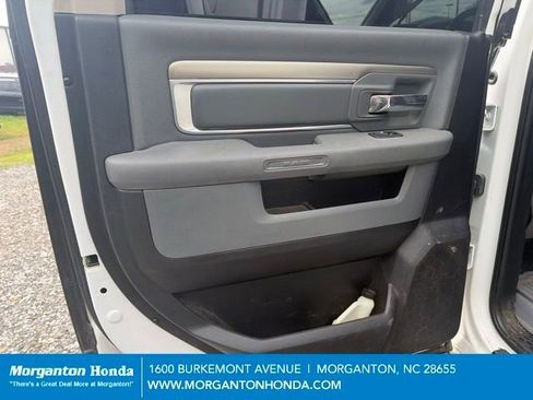 Used 2018 RAM 2500 SLT AWD/4WD image 20