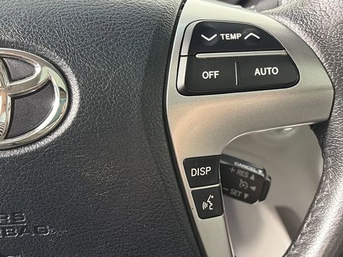 Used 2013 Toyota Highlander Limited AWD/4WD image 18