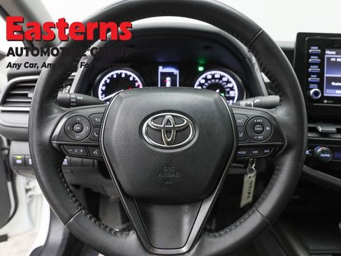 Used 2024 Toyota Camry SE FWD image 10