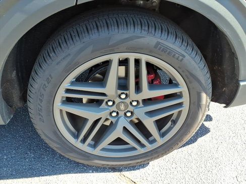 Used 2025 Ford Explorer ST image 20