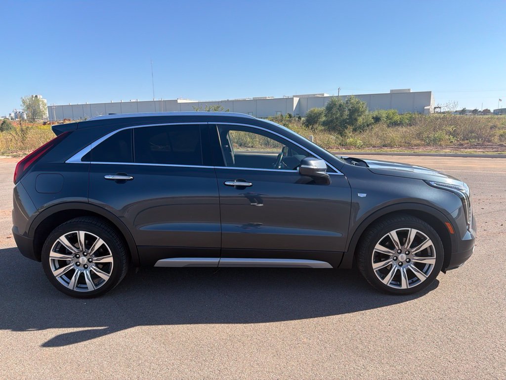 Used 2019 Cadillac XT4 Premium Luxury AWD/4WD image 4