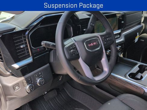 New 2026 GMC Sierra 2500 SLT w/ SLT Convenience Package AWD/4WD image 10