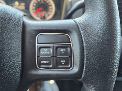 Used 2018 RAM 1500 Express w/ Express Value Package AWD/4WD image 15