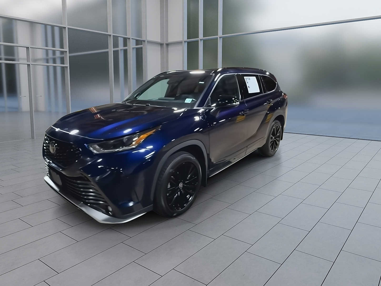 Used 2023 Toyota Highlander XSE AWD/4WD image 4