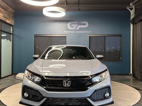 Used 2018 Honda Civic Sport image 8