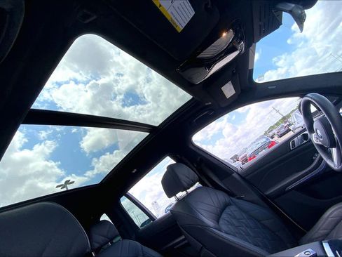 Used 2024 BMW X7 xDrive40i w/ M Sport Package image 13