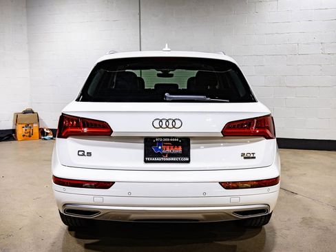 Used 2018 Audi Q5 2.0T Premium Plus w/ Premium Plus Package image 9