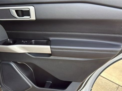 Used 2023 Ford Explorer XLT w/ Equipment Group 202A image 34