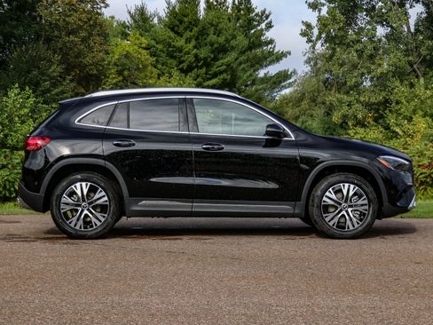 New 2026 Mercedes-Benz GLA 250 4MATIC image 3