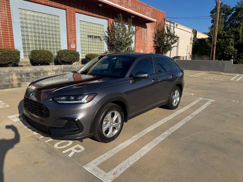 Used 2024 Honda HR-V LX image 3
