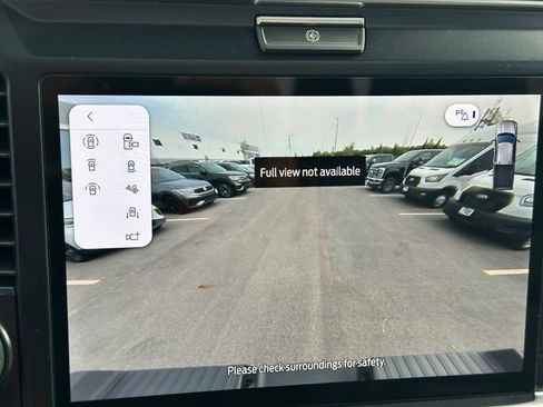 Used 2025 Ford F250 Platinum image 28