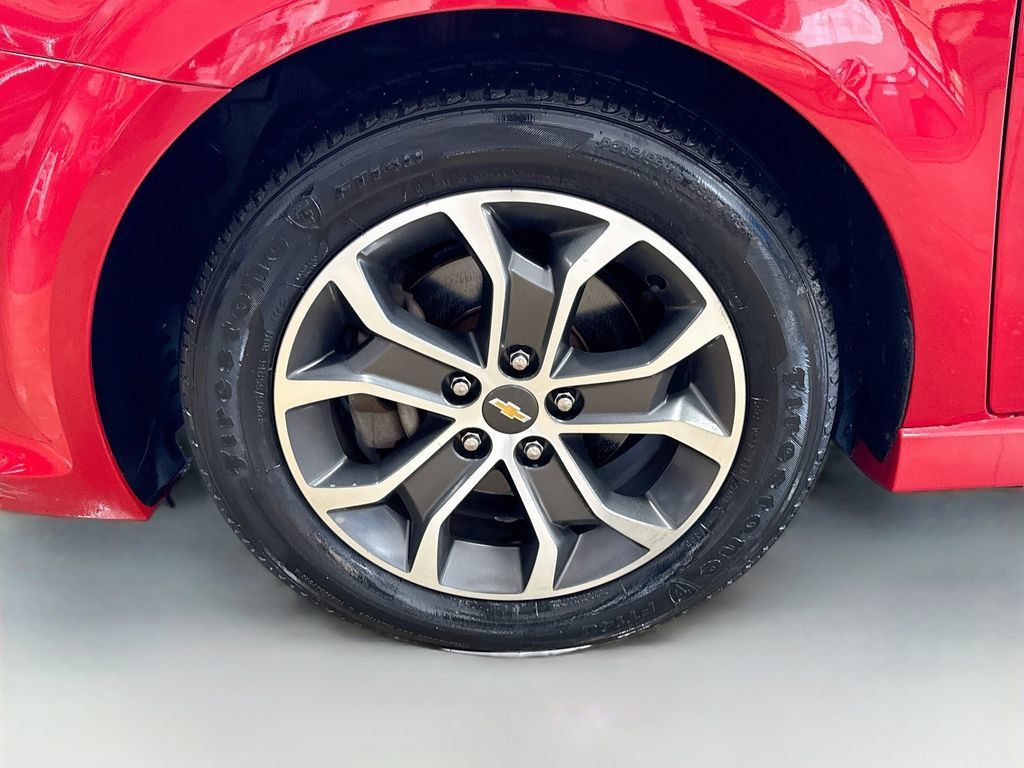Used 2017 Chevrolet Sonic LT w/ RS Package FWD image 28