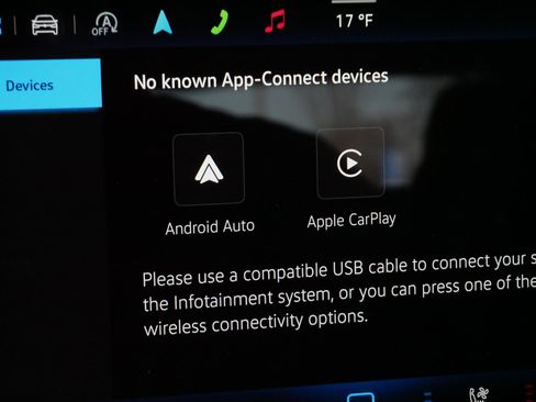 Used 2025 Volkswagen Golf image 27