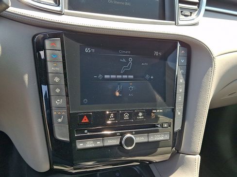 Certified 2023 INFINITI QX50 Luxe AWD/4WD image 16