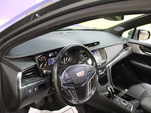 Used 2021 Cadillac XT5 Premium Luxury w/ LPO, Floor Liner Package AWD/4WD image 25