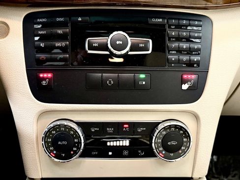 Used 2013 Mercedes-Benz GLK 350 4MATIC image 28