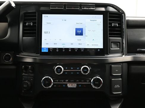 Used 2024 Ford F350 Lariat w/ Chrome Package AWD/4WD image 17