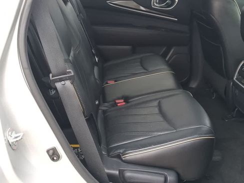 Used 2016 INFINITI QX60 Luxe w/ Premium Package AWD/4WD image 19