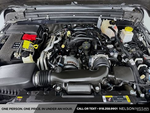 Used 2023 Jeep Gladiator Mojave w/ Cold Weather Group AWD/4WD image 29