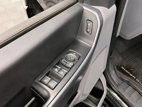 Used 2023 Ford F350 XLT AWD/4WD image 39