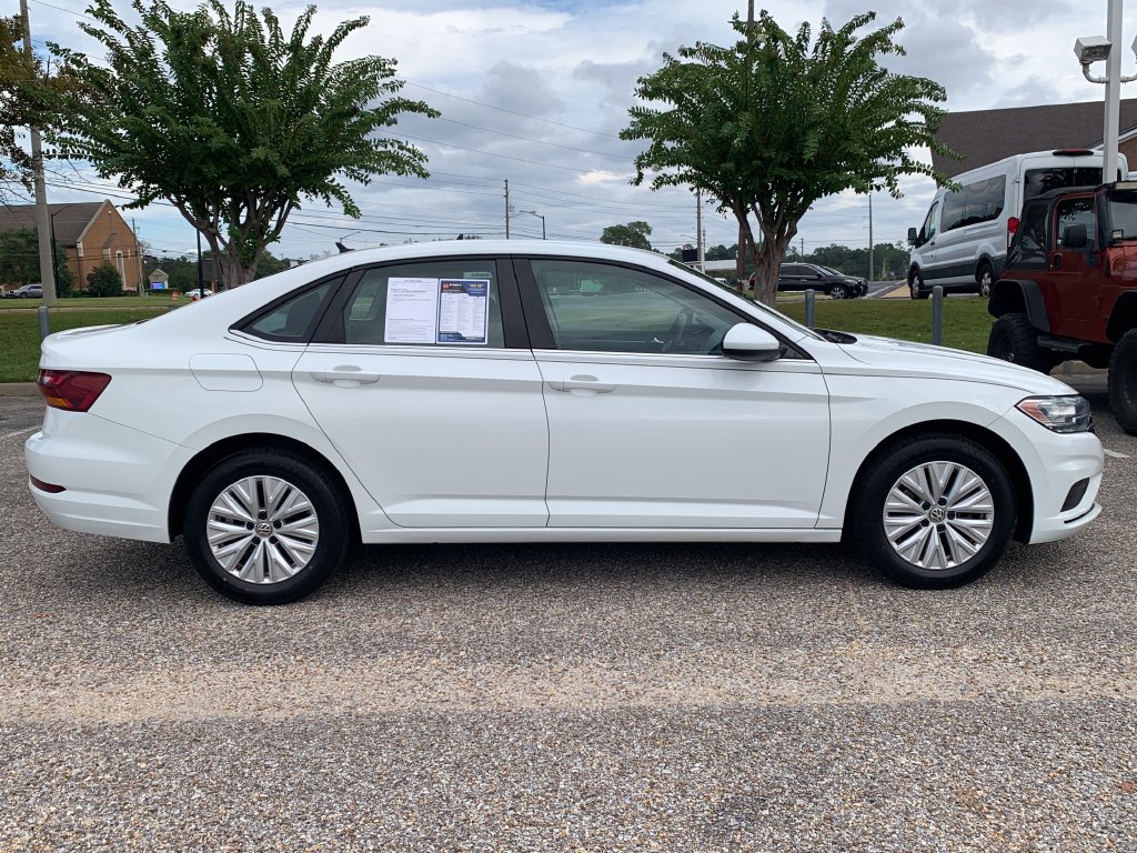 Used 2019 Volkswagen Jetta S FWD image 2