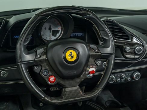 Used 2018 Ferrari 488 Spider RWD image 29