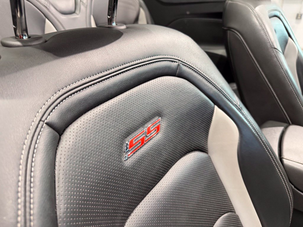 Used 2023 Chevrolet Camaro SS RWD image 37