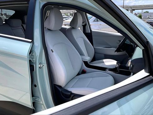 Certified 2024 Hyundai Kona SEL image 9