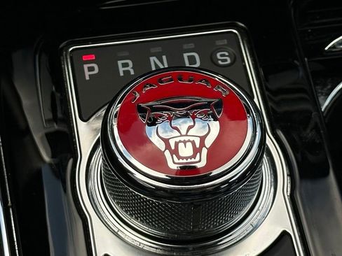 Used 2019 Jaguar XJ L Portfolio image 17