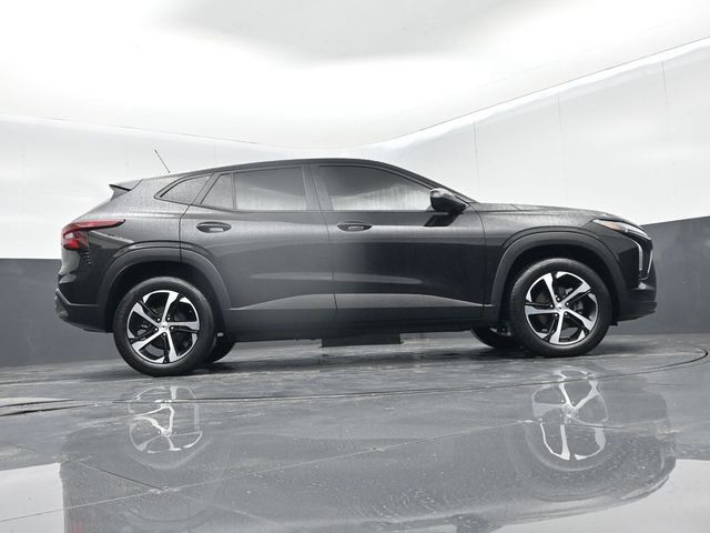 Used 2024 Chevrolet Trax RS w/ Driver Confidence Package FWD image 48