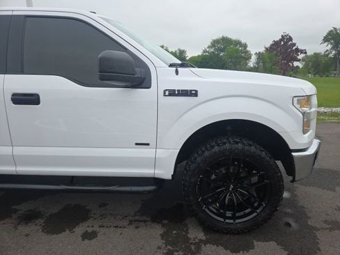 Used 2017 Ford F150 XLT AWD/4WD image 8