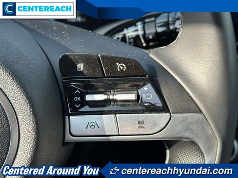 Used 2023 Hyundai Elantra SEL w/ Convenience Package image 18